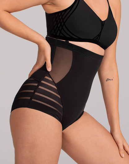 Queen Brief